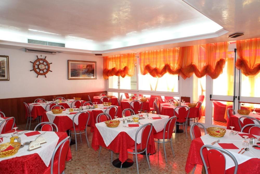 Hotel Fortuna Caorle Exterior foto